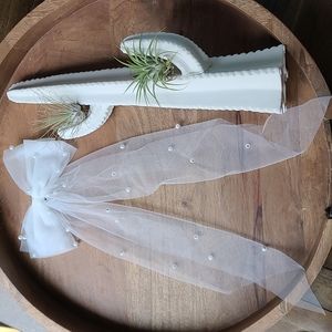 Bhldn bridal pearl detail long hair bow